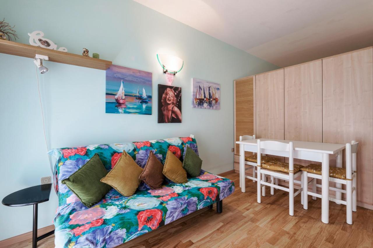 Azzurra Suite - Monolocale Con Piscina E Wifi Sirmione Exteriör bild