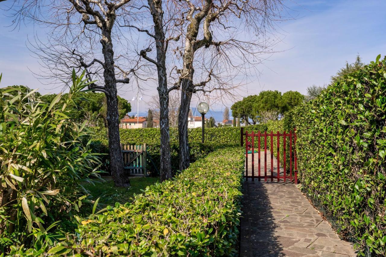 Azzurra Suite - Monolocale Con Piscina E Wifi Sirmione Exteriör bild